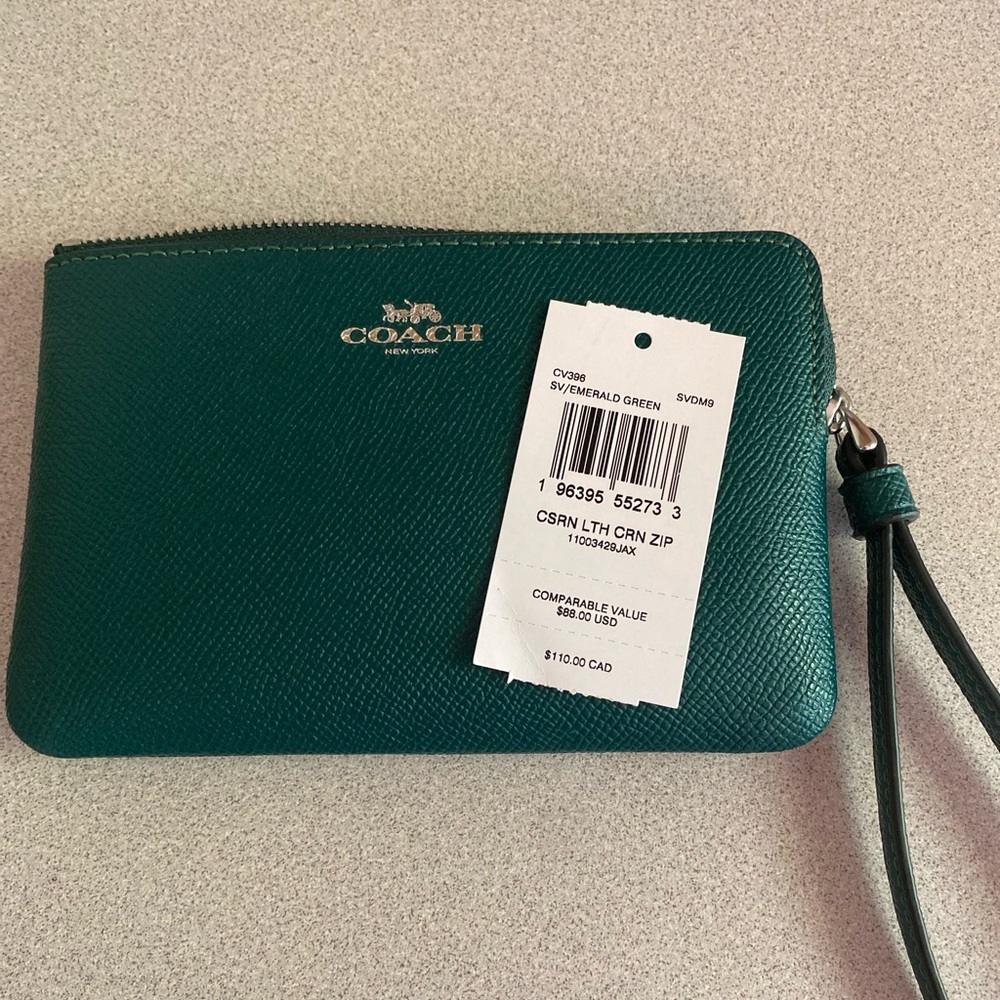 Coach Corner Zip Wristlet in Emerald Green - Picture 8 of 8